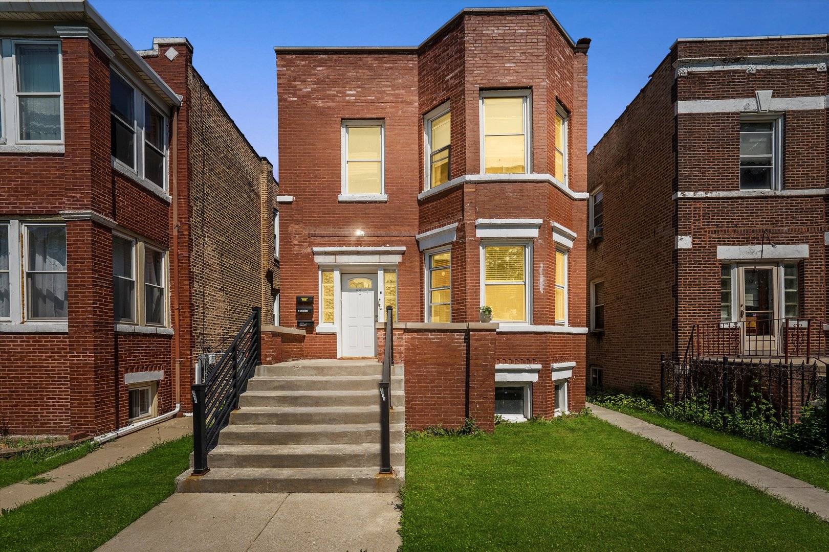 Cicero, IL 60804,1911 S 49th AVE