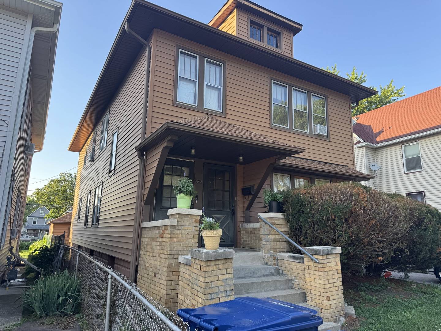 Waukegan, IL 60085,538 MAY ST