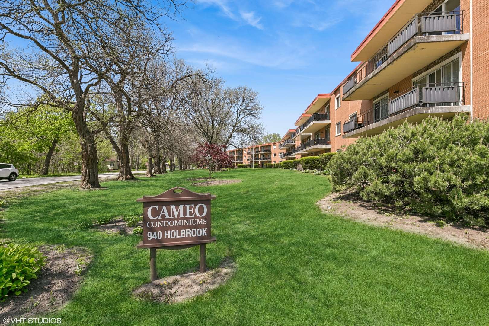 Homewood, IL 60430,940 Holbrook RD #34C