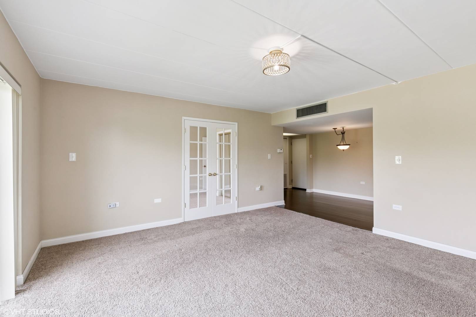 Homewood, IL 60430,940 Holbrook RD #34C