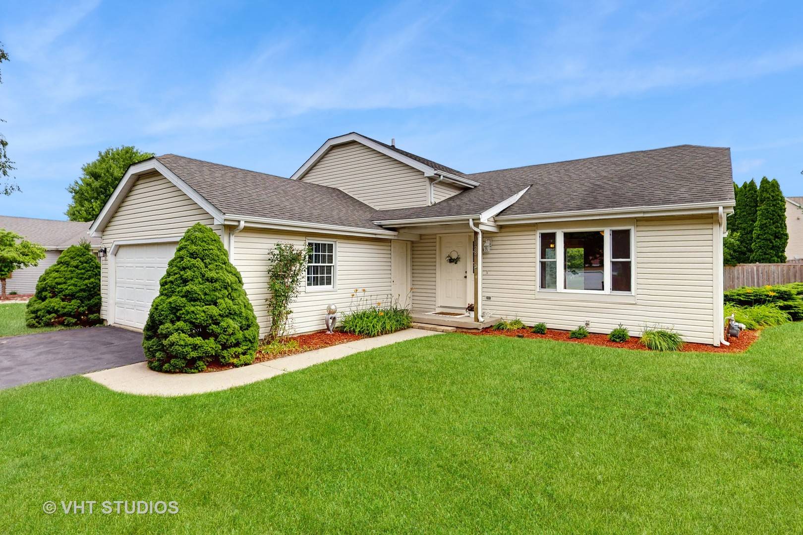 Woodstock, IL 60098,1828 Wicker ST