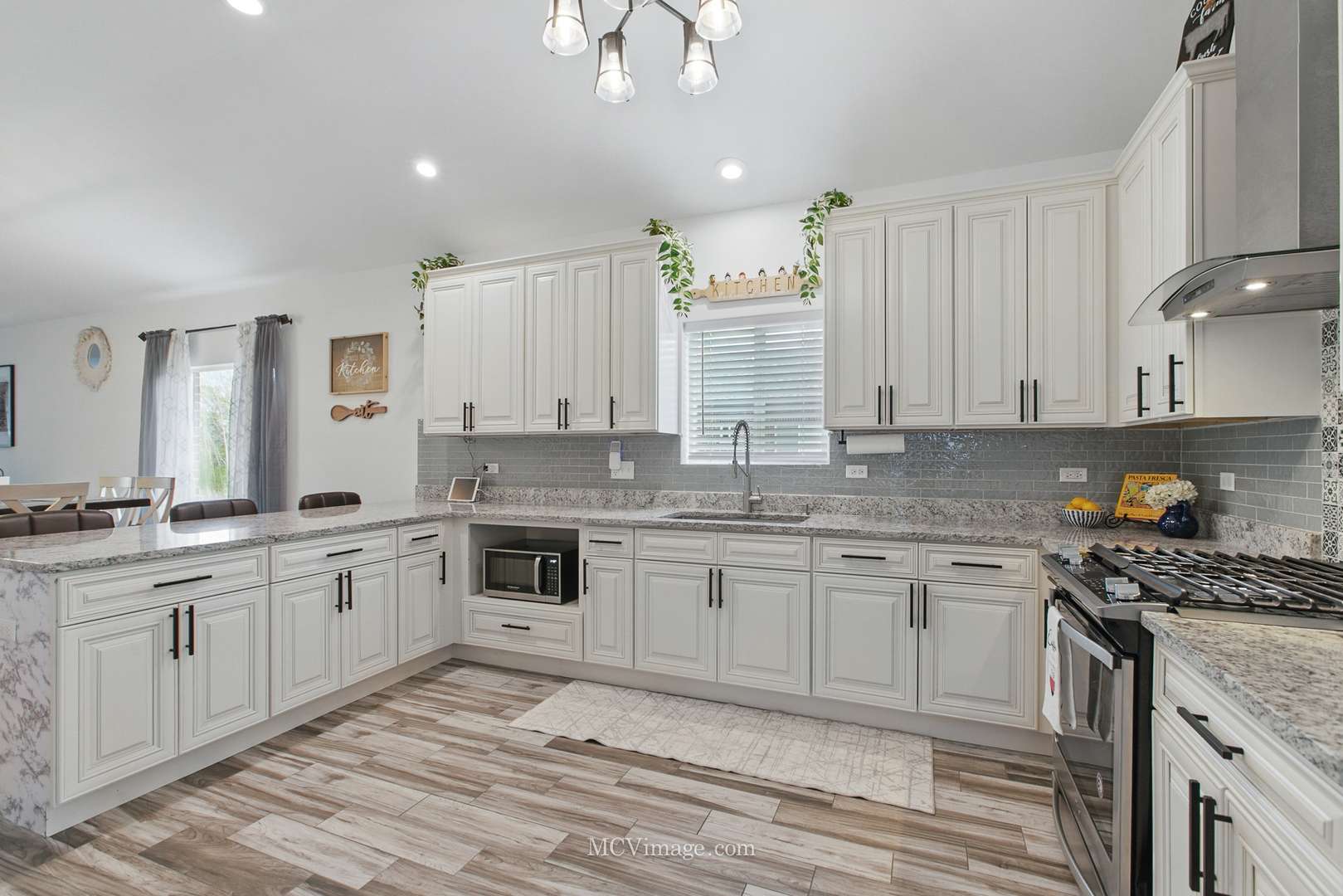 Hickory Hills, IL 60457,8566 S 83rd AVE