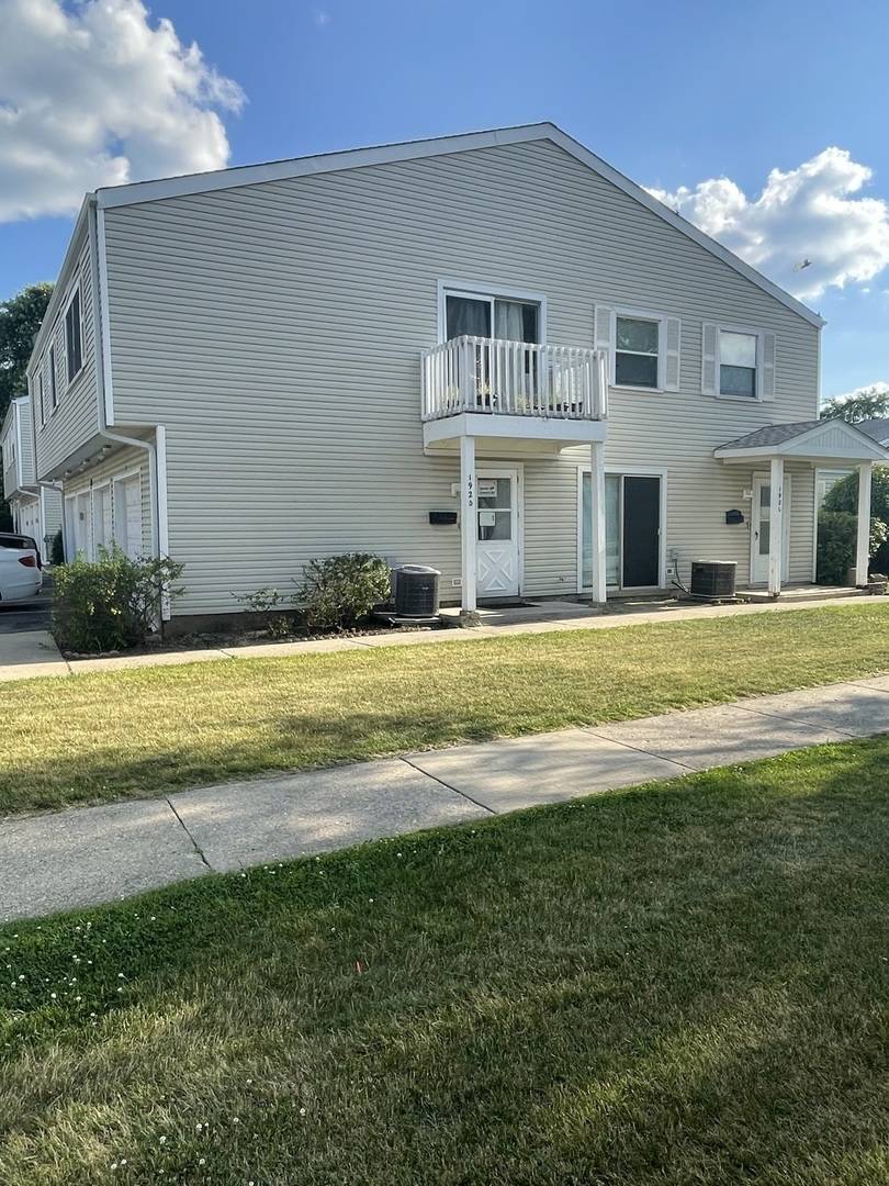 Bartlett, IL 60103,192 Mary CT #D