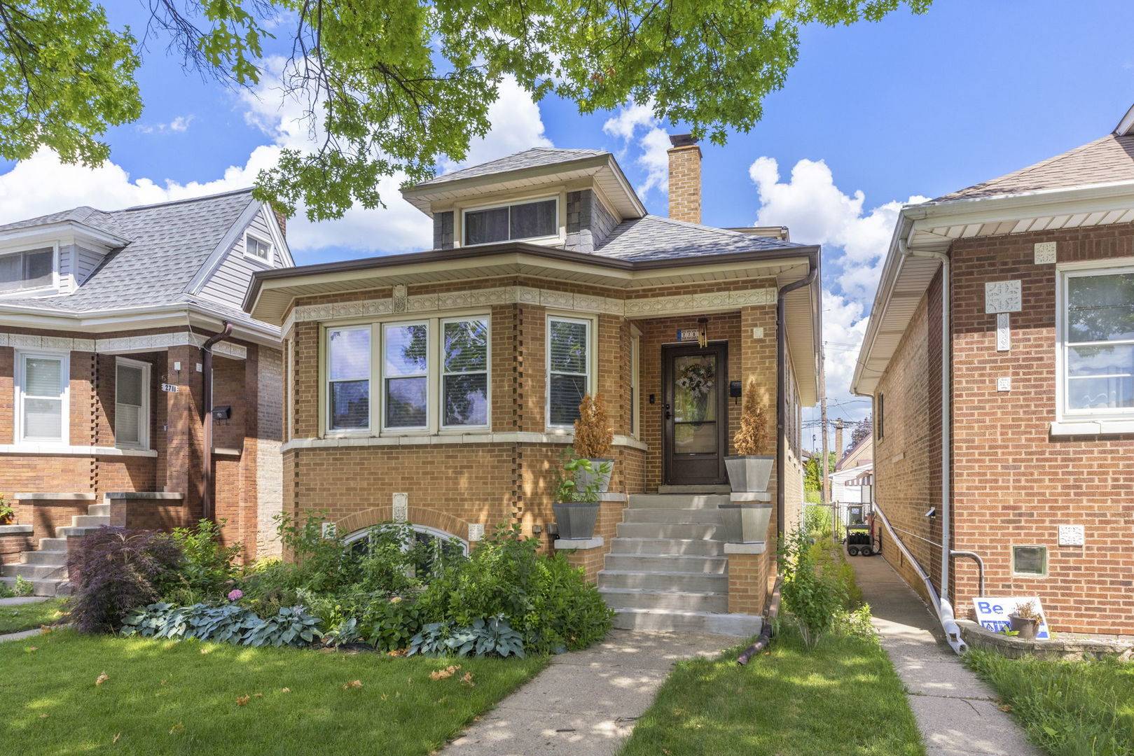 Elmwood Park, IL 60707,2709 N 76th CT