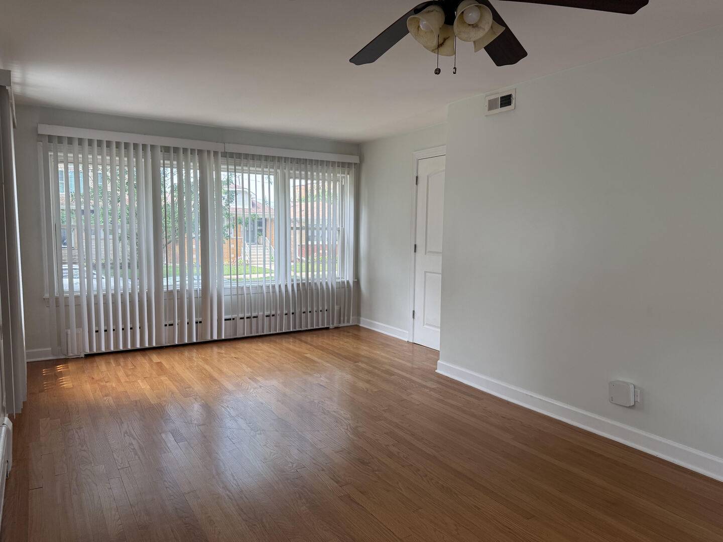 Chicago, IL 60634,3953 N Oleander AVE #1