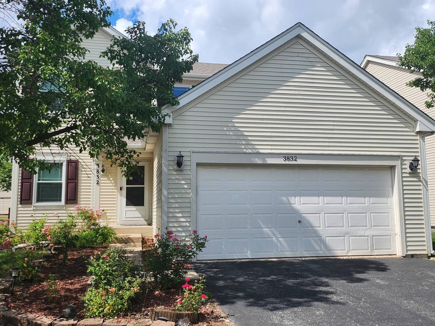 Aurora, IL 60504,3832 Baybrook DR