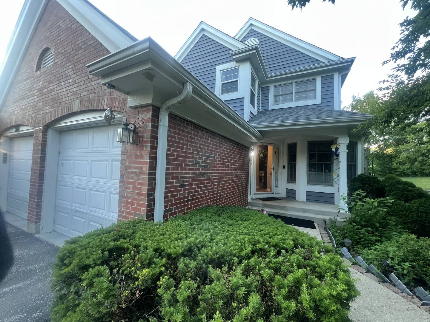Vernon Hills, IL 60061,369 Prairie Meadow LN