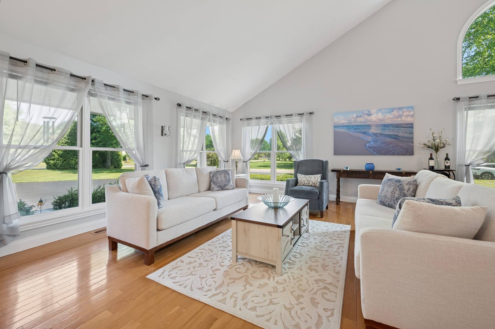 Mundelein, IL 60060,19466 W Aspen DR