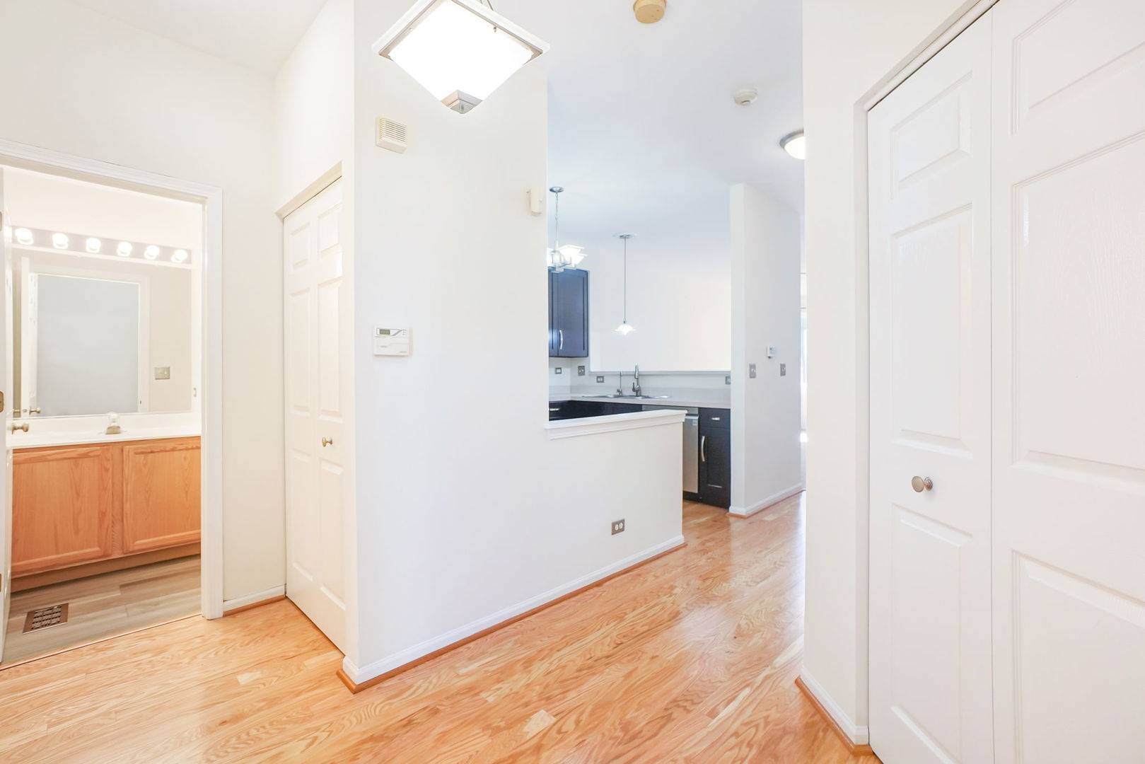 Naperville, IL 60564,3013 Kentshire CIR