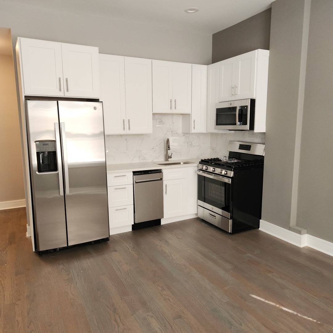 Chicago, IL 60615,4347 S Vincennes AVE #1