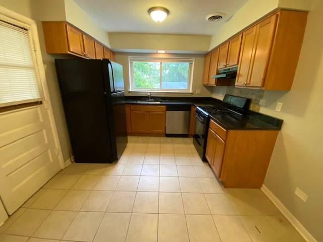Evanston, IL 60202,703 Dodge AVE #3S