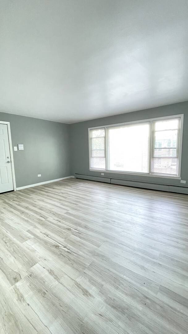 Riverdale, IL 60827,14047 S School ST #3W