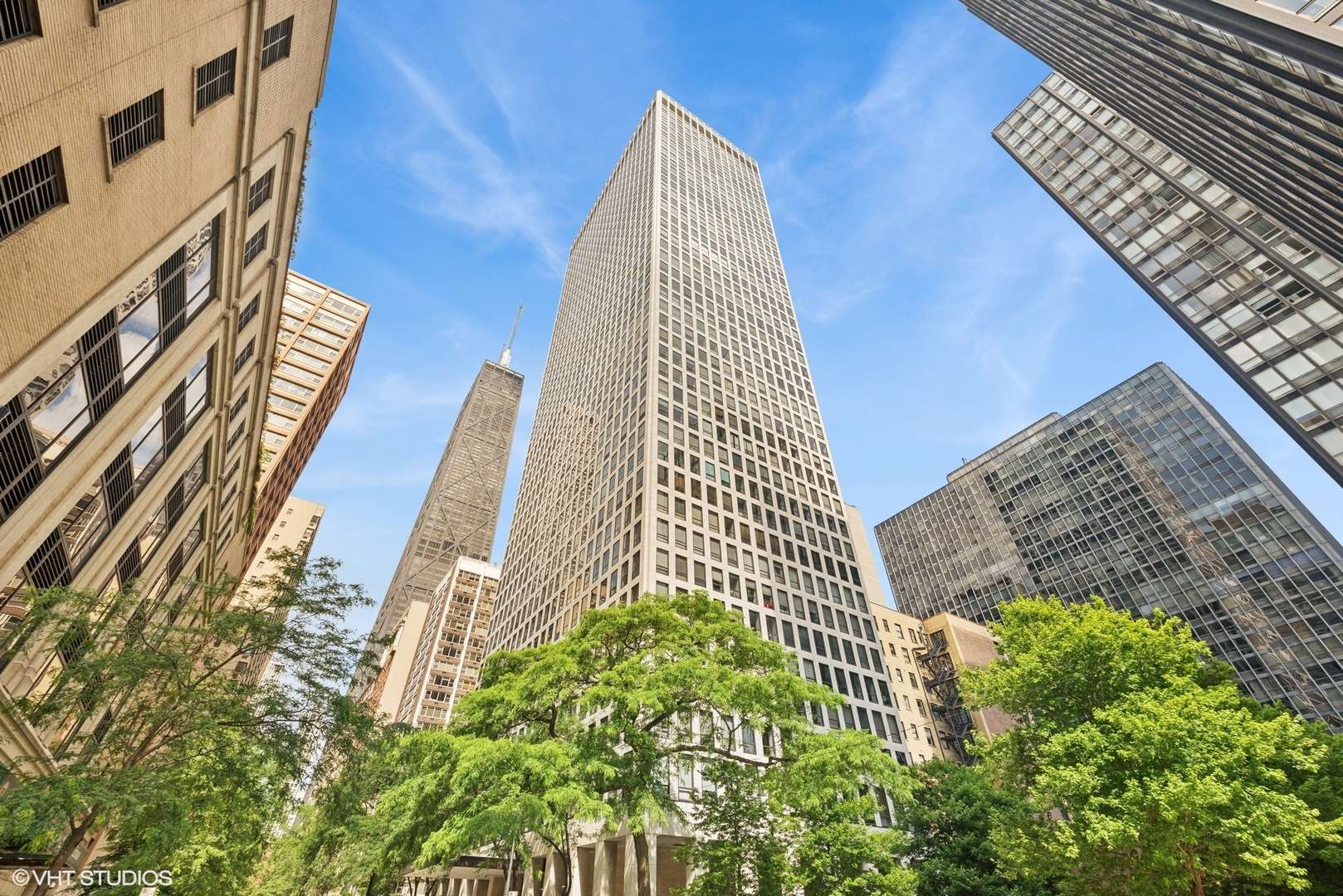 Chicago, IL 60611,260 E CHESTNUT ST #3303