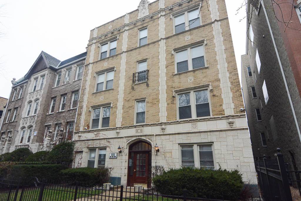 Chicago, IL 60614,640 W WRIGHTWOOD AVE #402