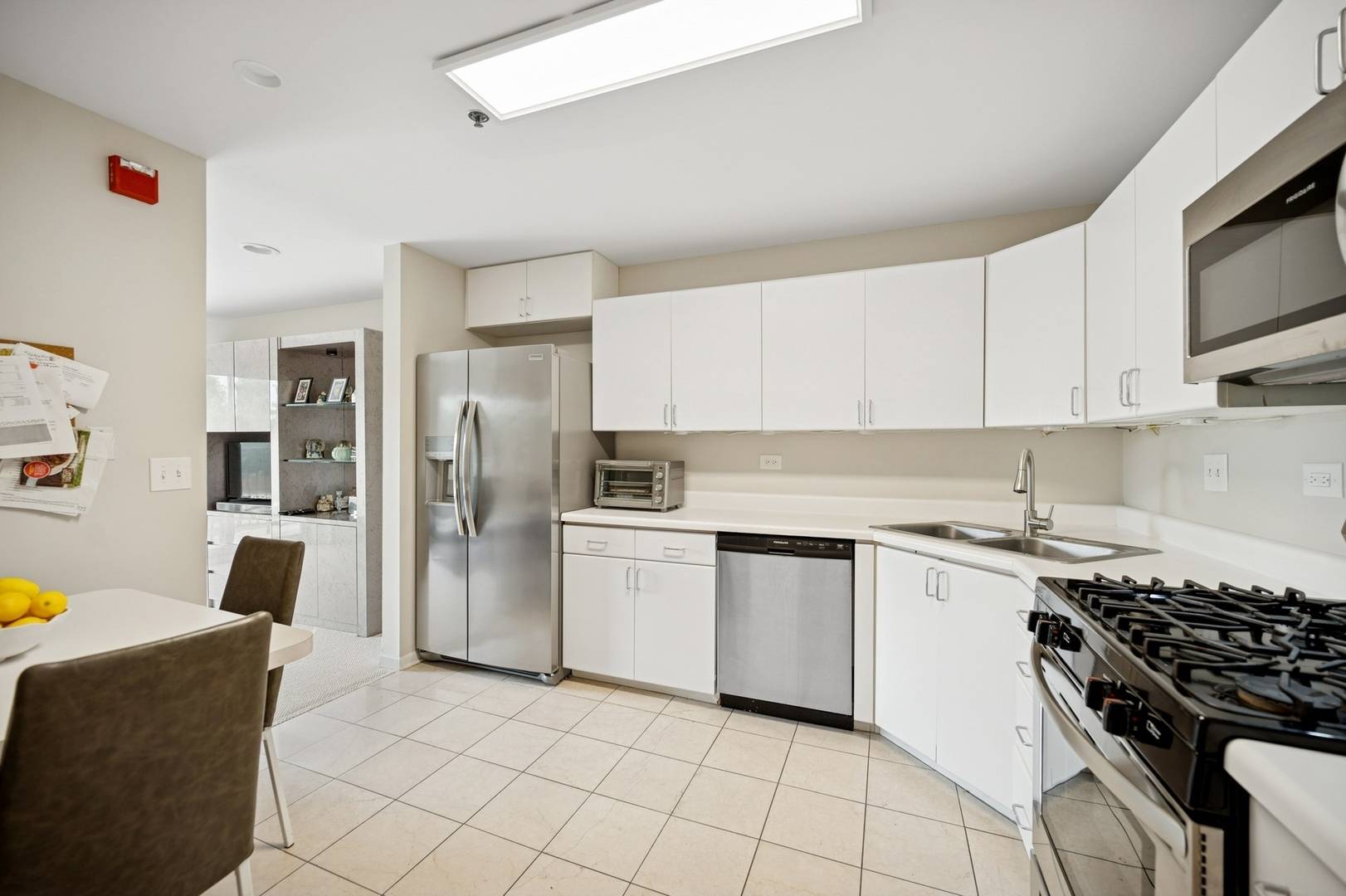 Buffalo Grove, IL 60089,451 Town Place CIR #308