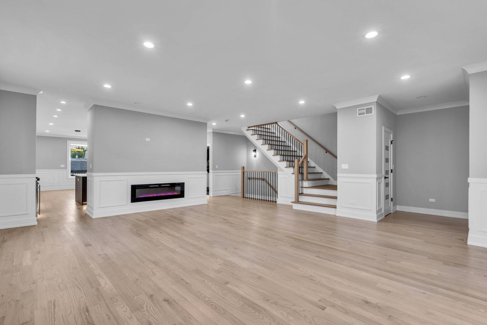 Chicago, IL 60656,7635 W Balmoral AVE