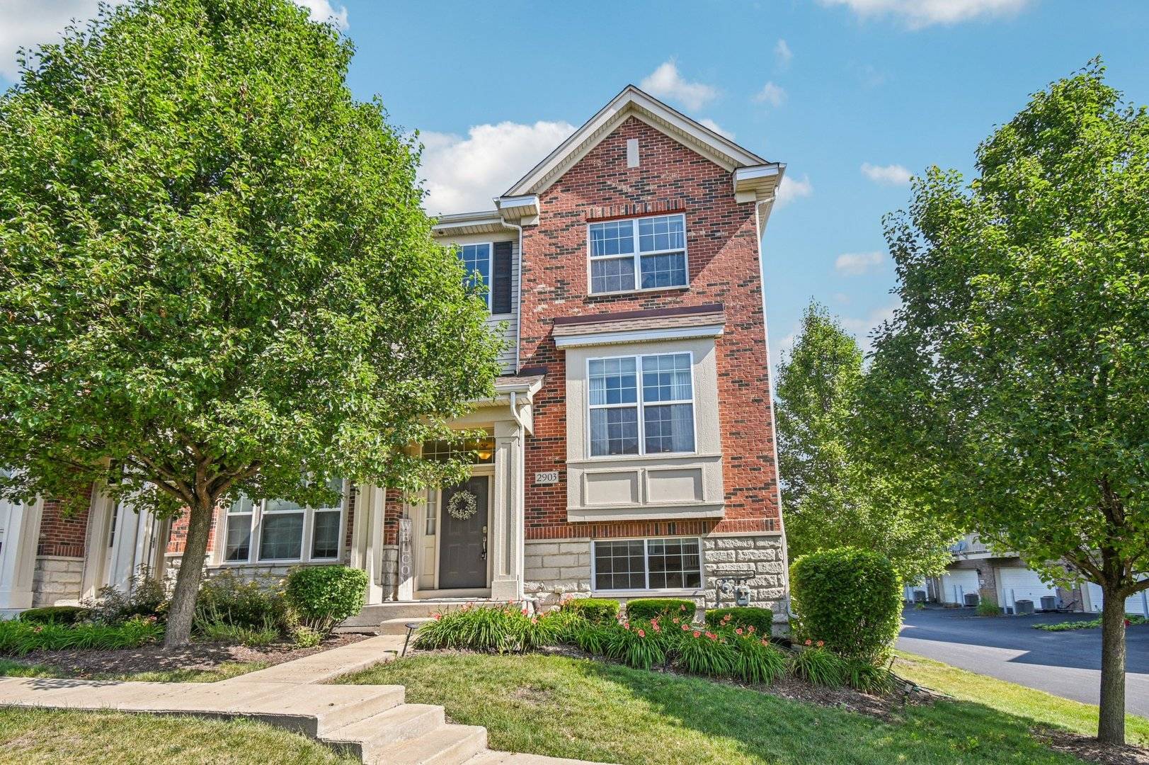 Naperville, IL 60540,2903 Henley LN