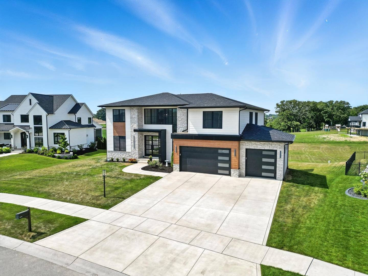 St. John, IN 46373,13410 Camas DR