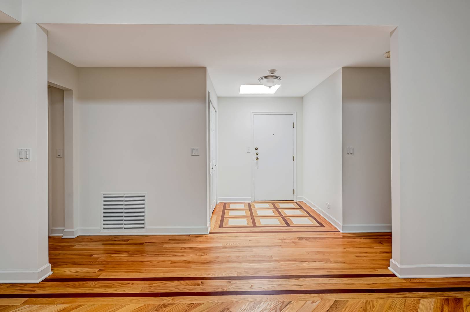 Hinsdale, IL 60521,1409 Burr Oak RD #414A