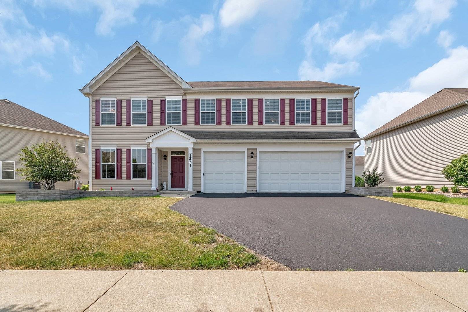 Bolingbrook, IL 60490,1221 Winding WAY
