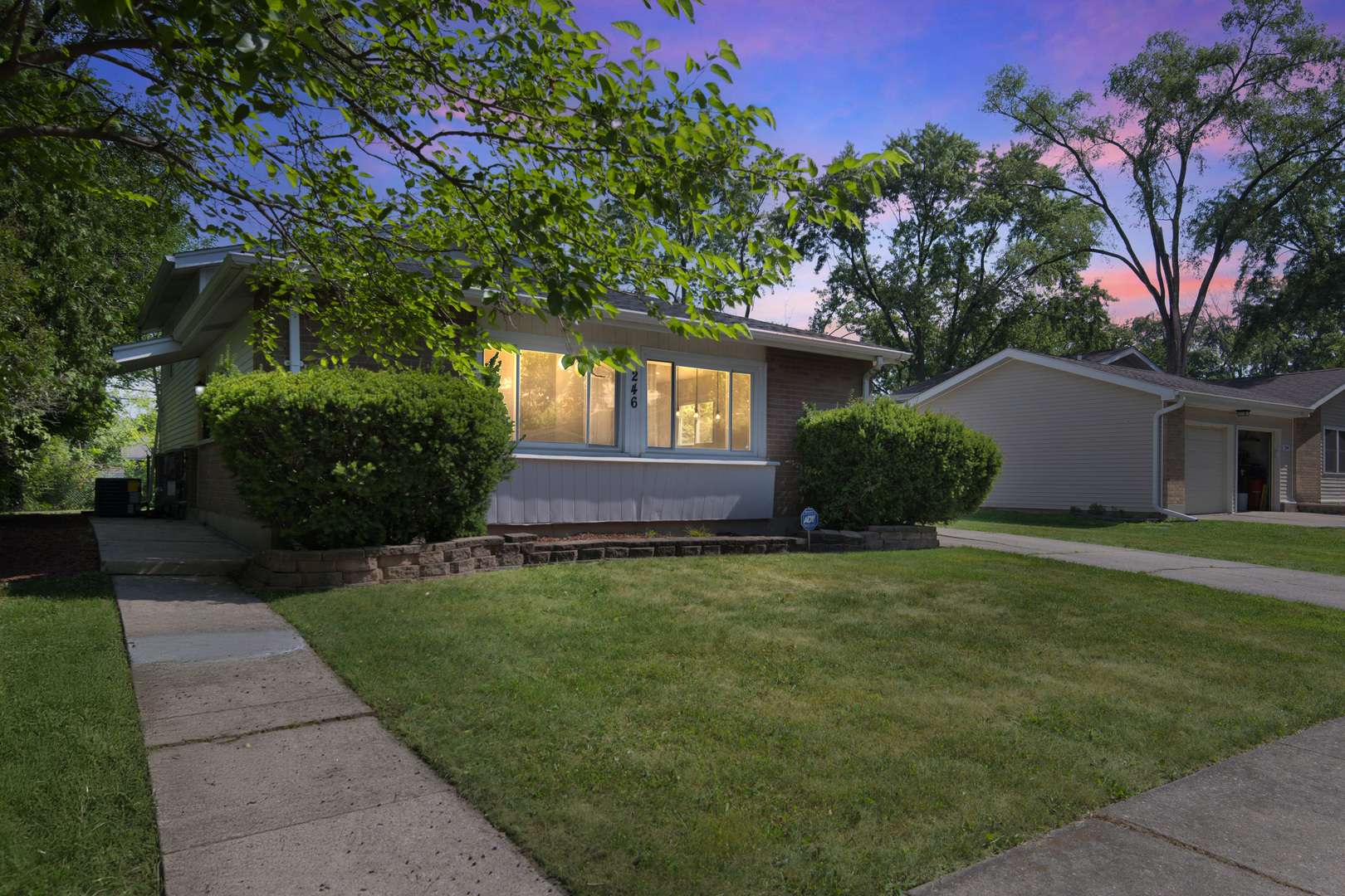 Park Forest, IL 60466,246 Gentry ST