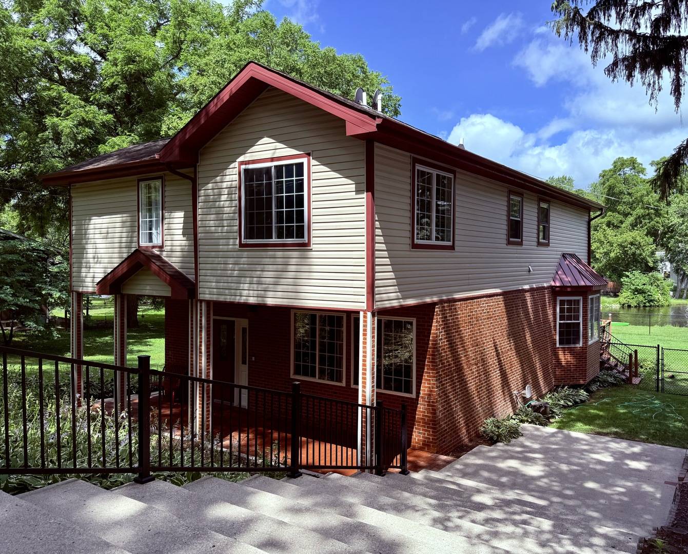 Island Lake, IL 60042,236 Forest DR