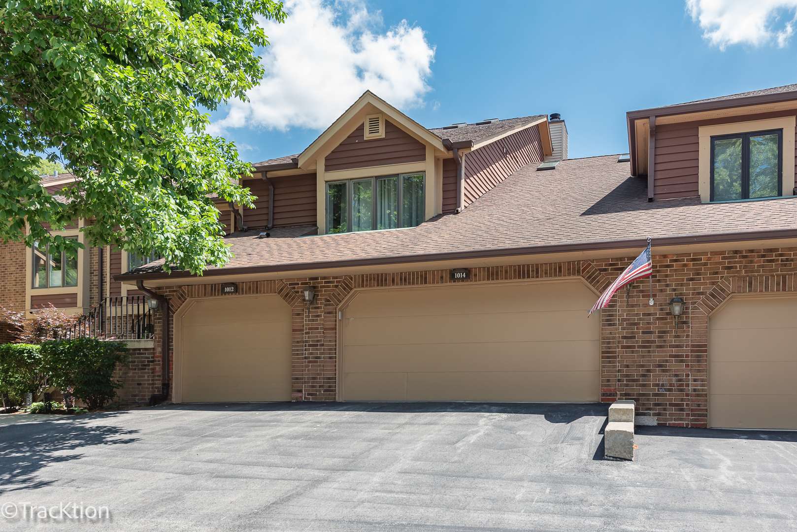 Downers Grove, IL 60515,1014 Braemoor DR #B