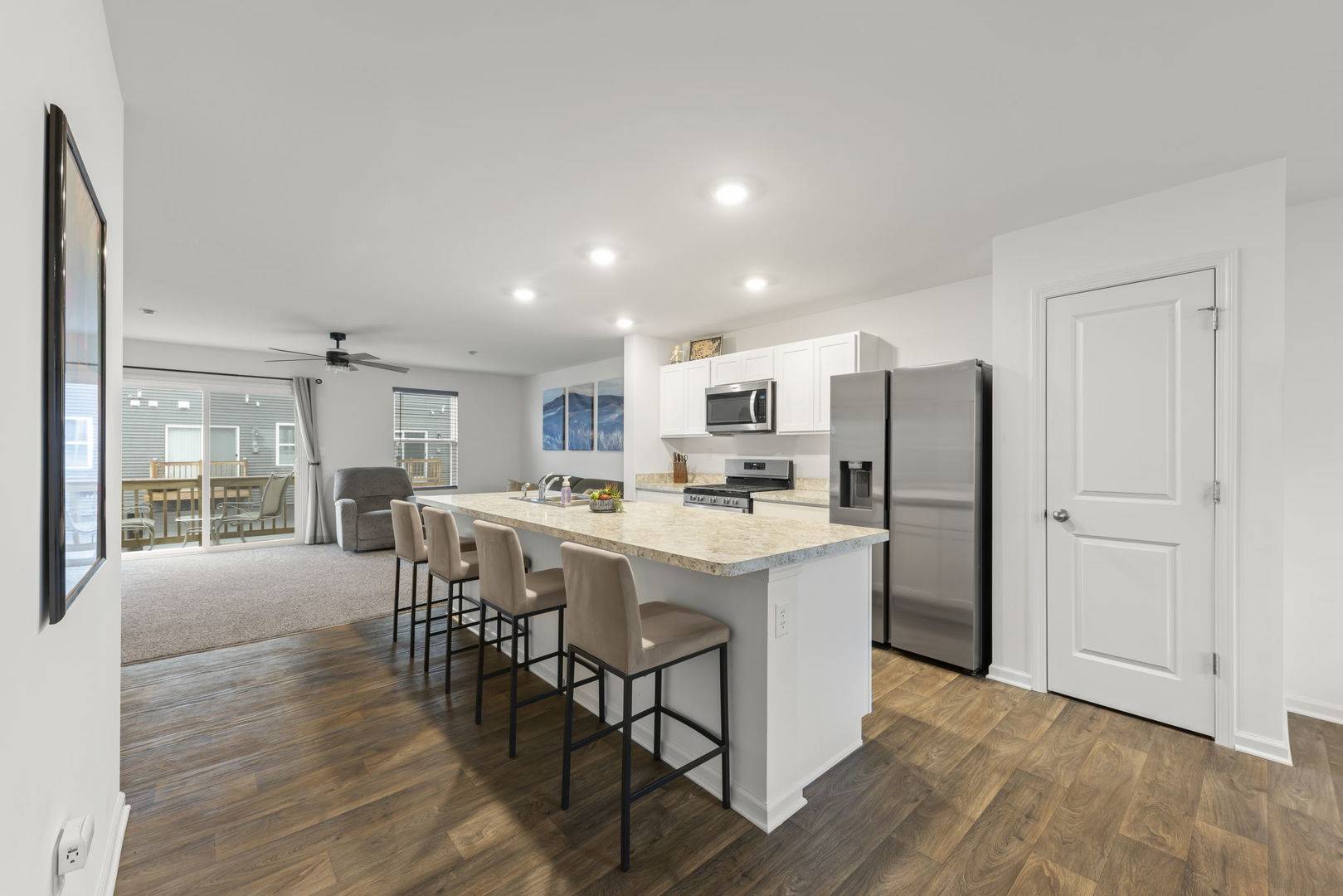 Hampshire, IL 60140,846 Briar Glen CT