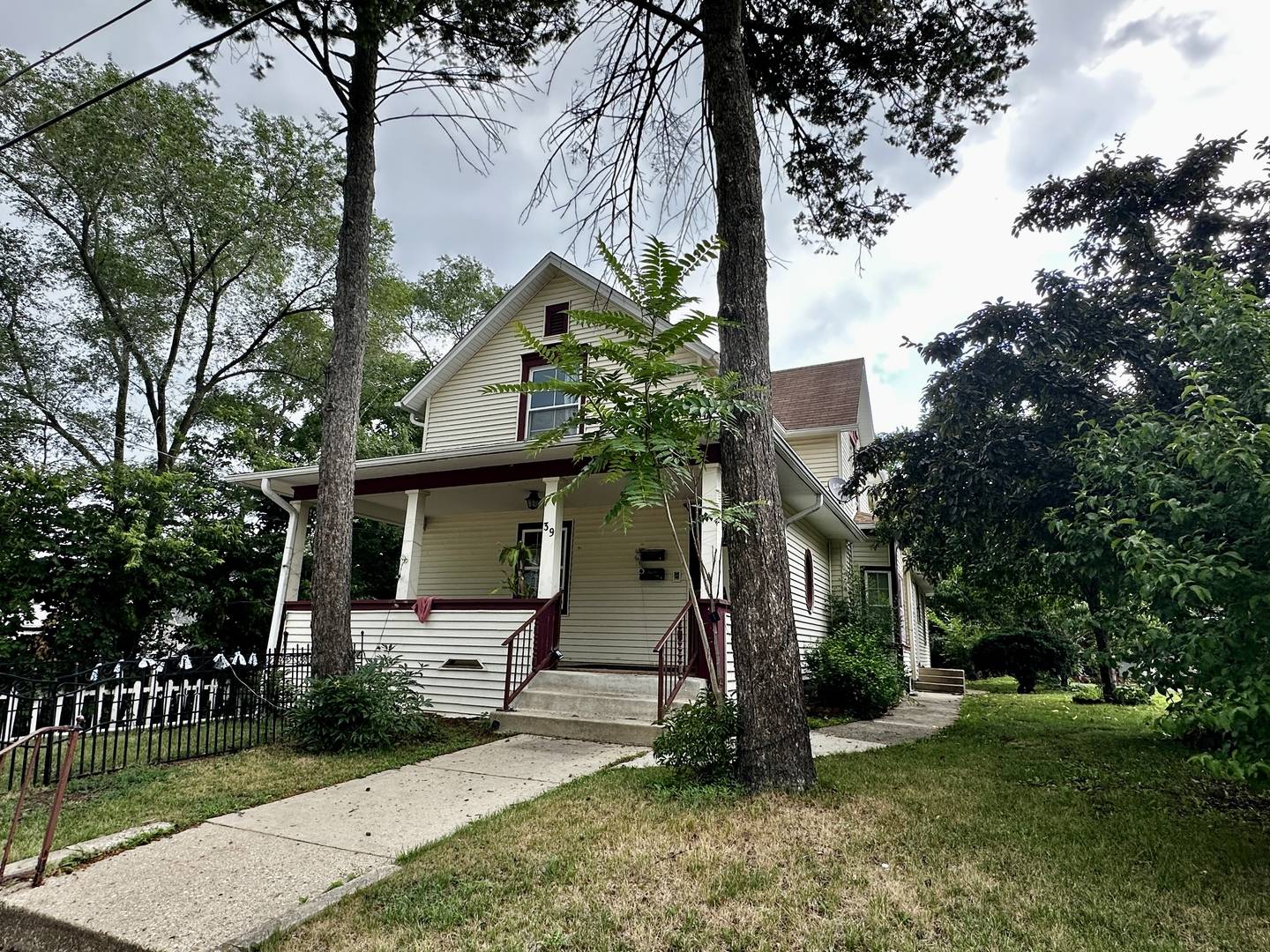 Elgin, IL 60123,39 Leonard ST