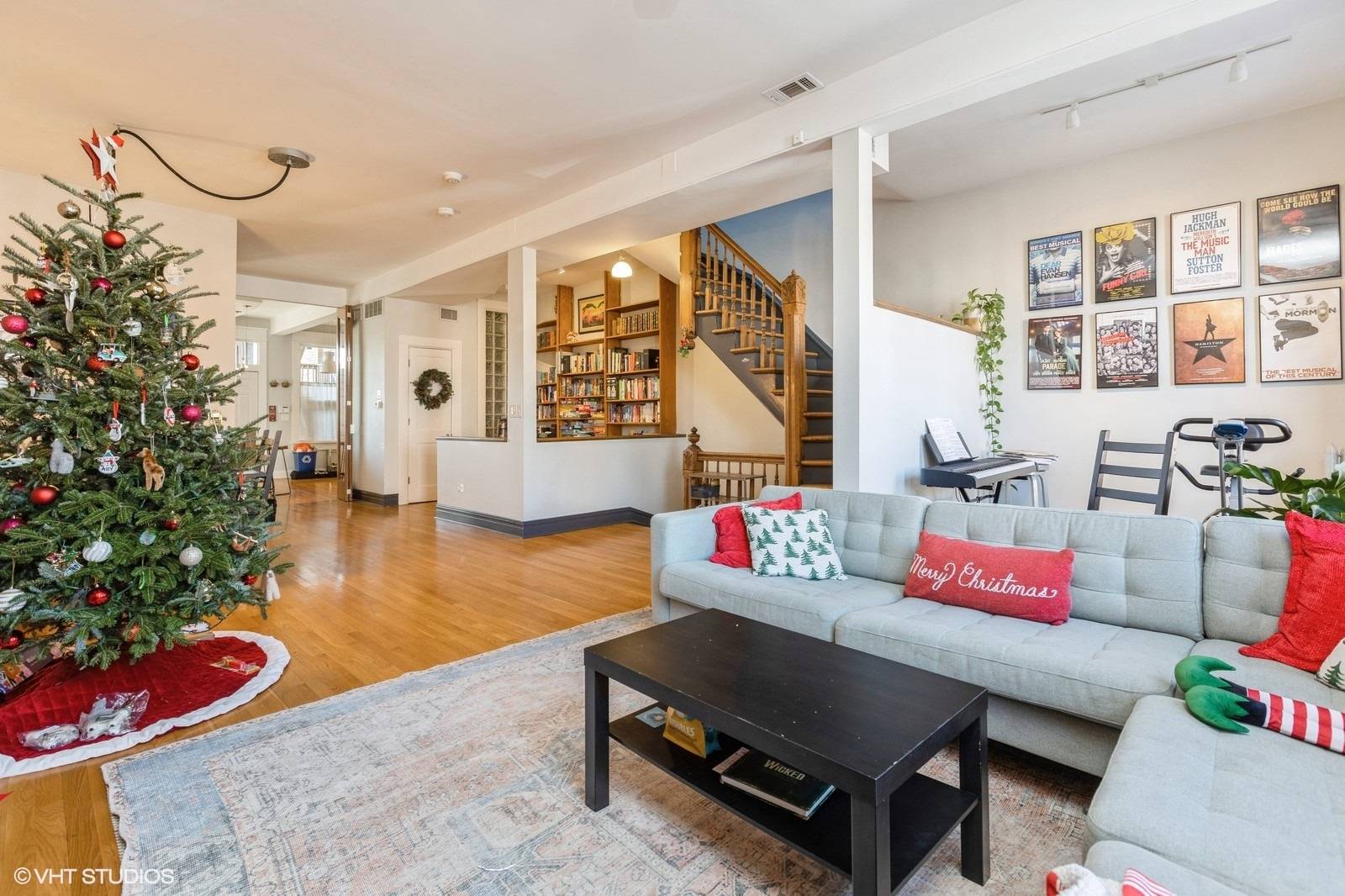 Chicago, IL 60642,1433 W Chicago AVE #APARTMENT