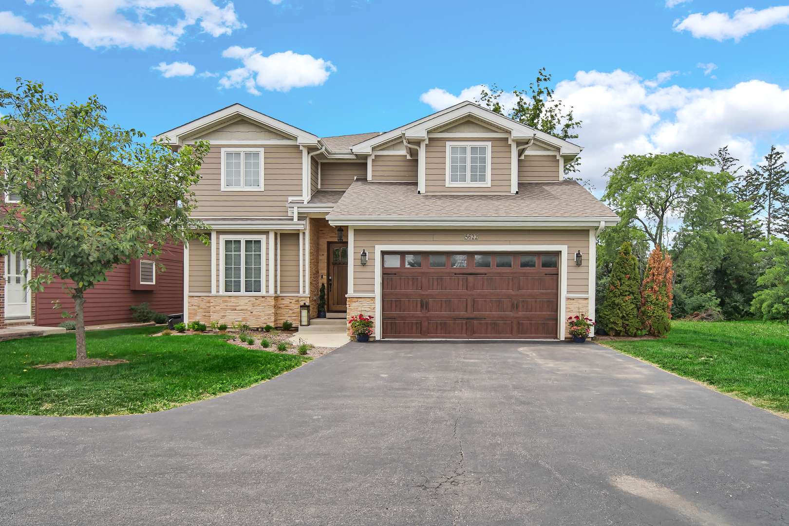Downers Grove, IL 60516,5622 Belmont RD