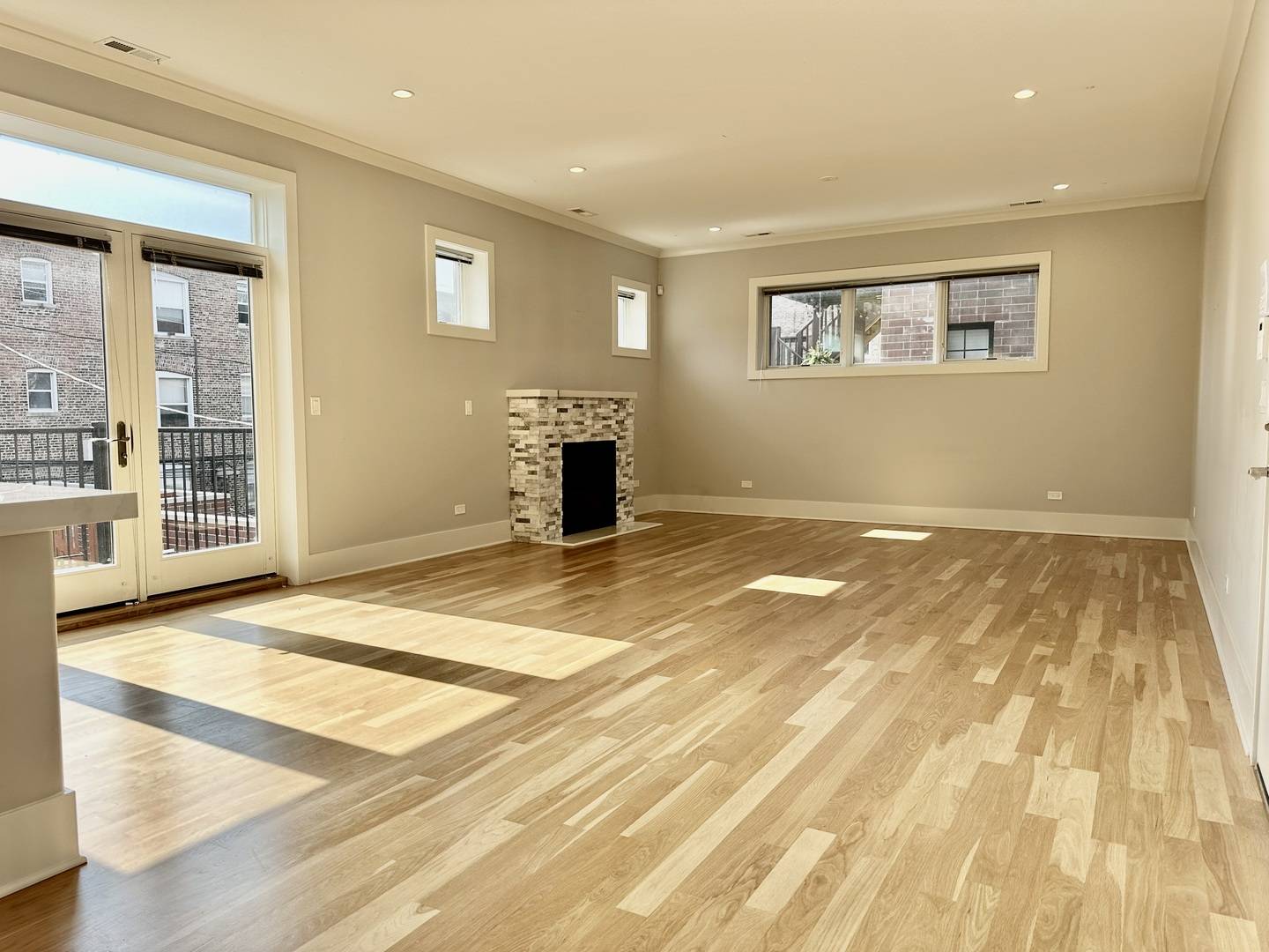 Chicago, IL 60613,4133 N Kenmore AVE #2E
