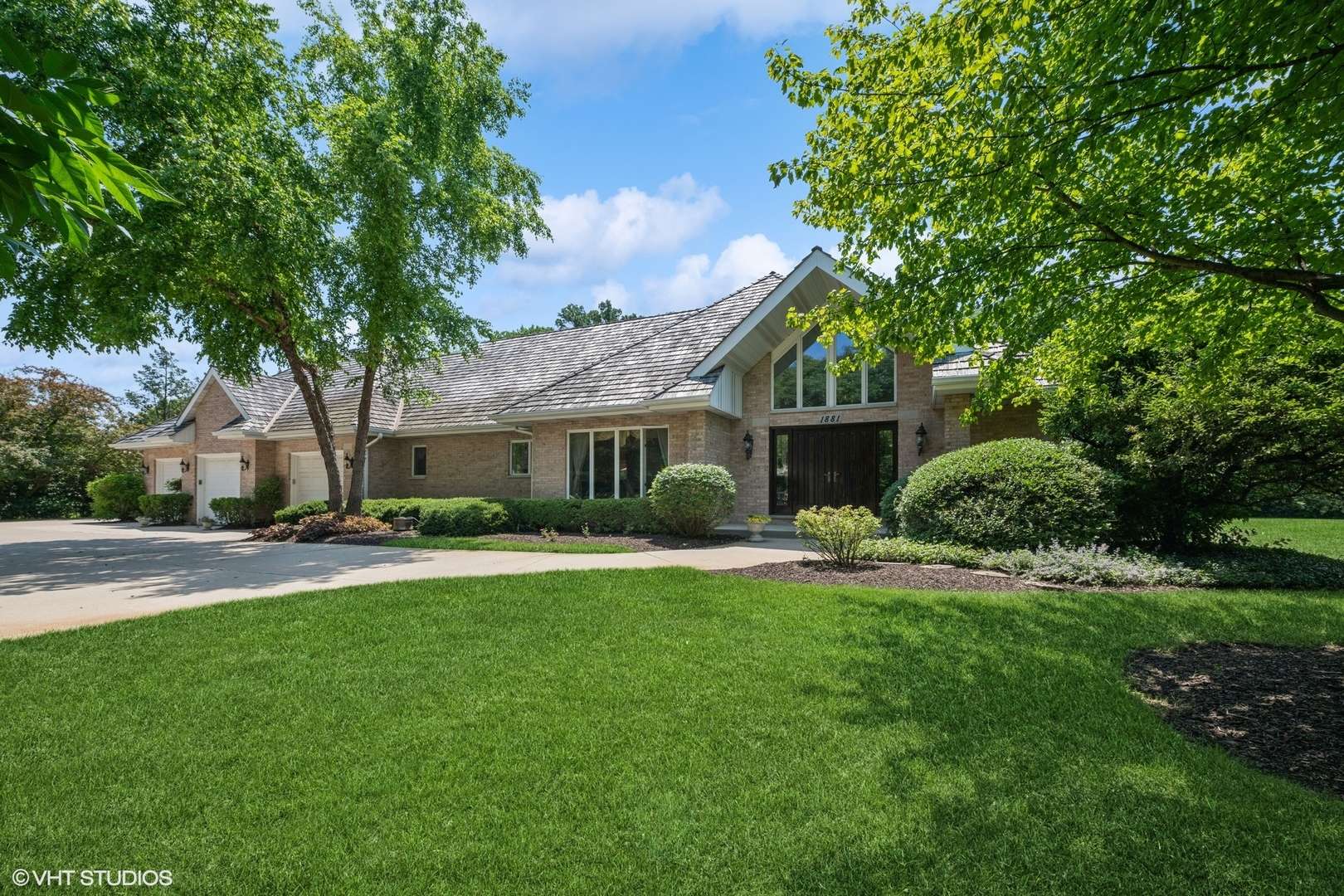 Green Oaks, IL 60048,1881 Haven LN