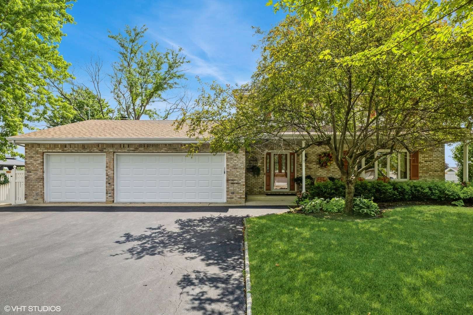 New Lenox, IL 60451,920 Barnside RD