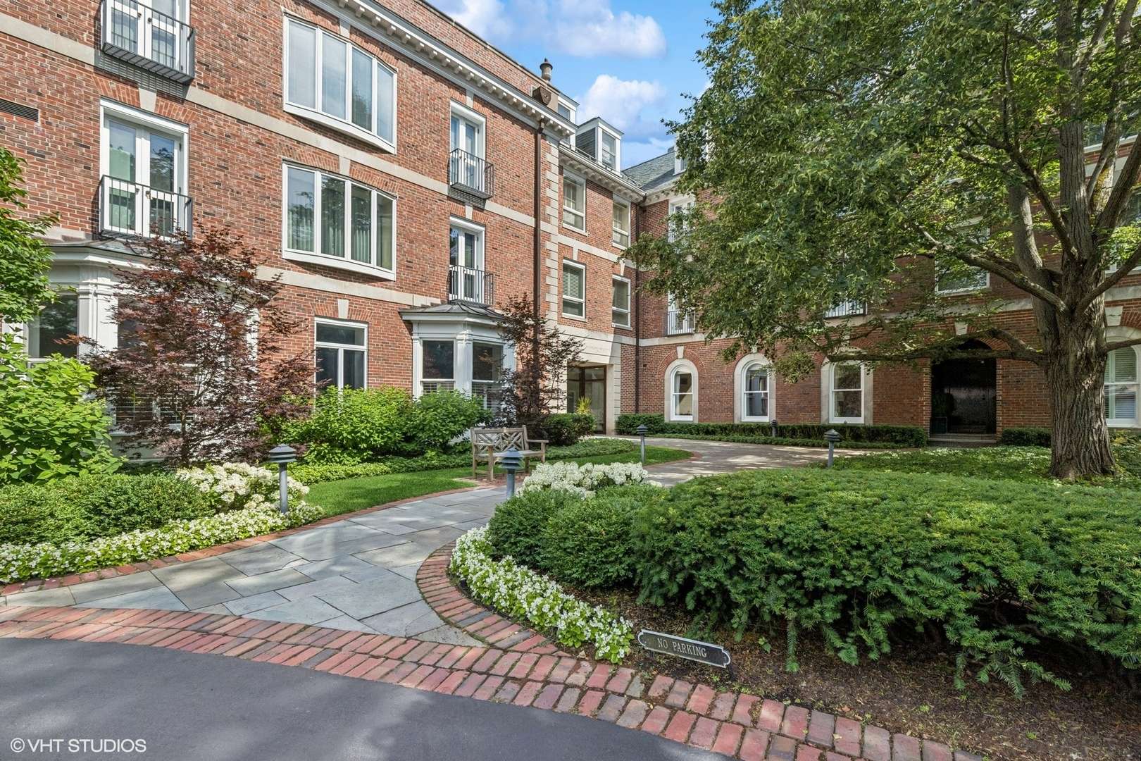 Lake Forest, IL 60045,533 N Mayflower RD #C