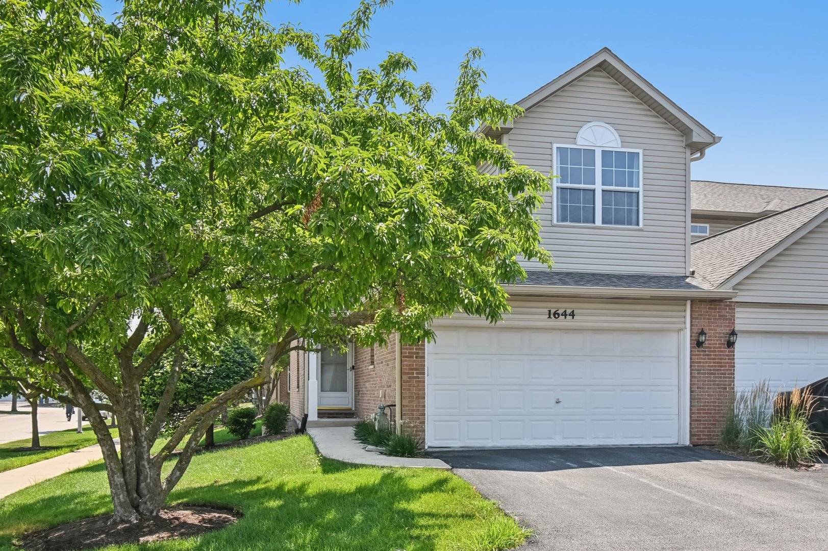 Naperville, IL 60563,1644 Windward AVE