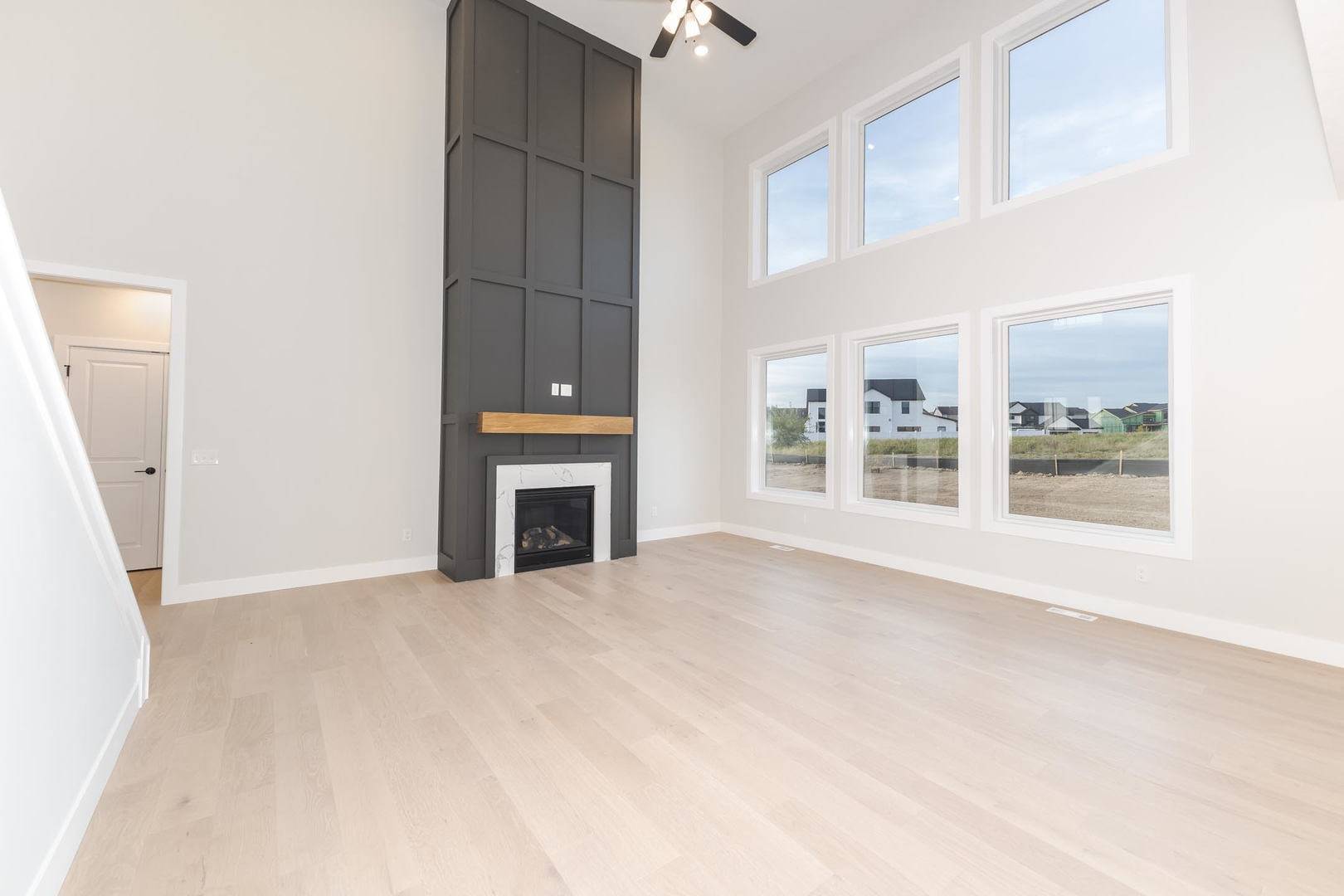 Bloomington, IL 61705,1009 Mount Carmel RD