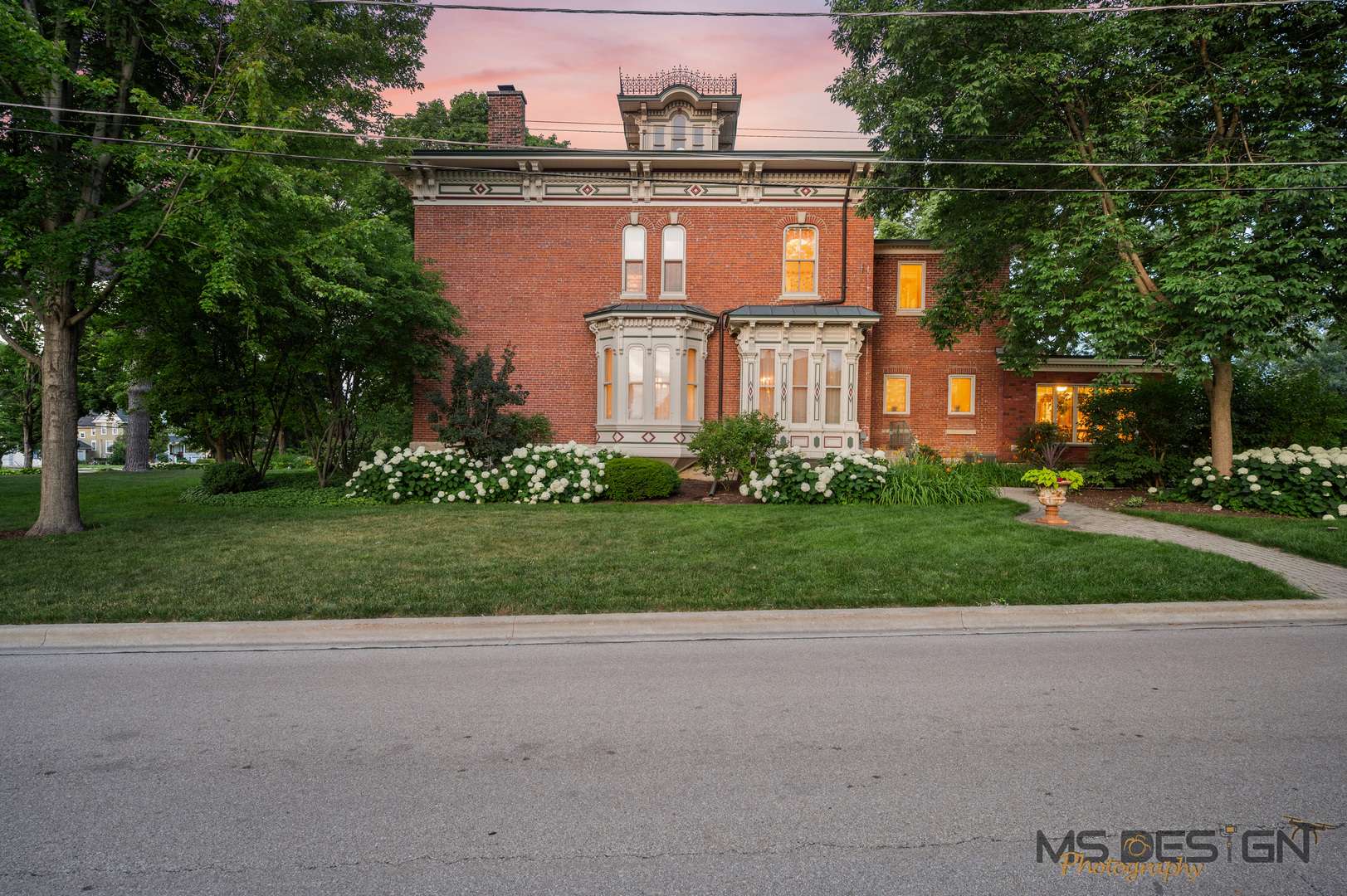 Sycamore, IL 60178,740 W State ST