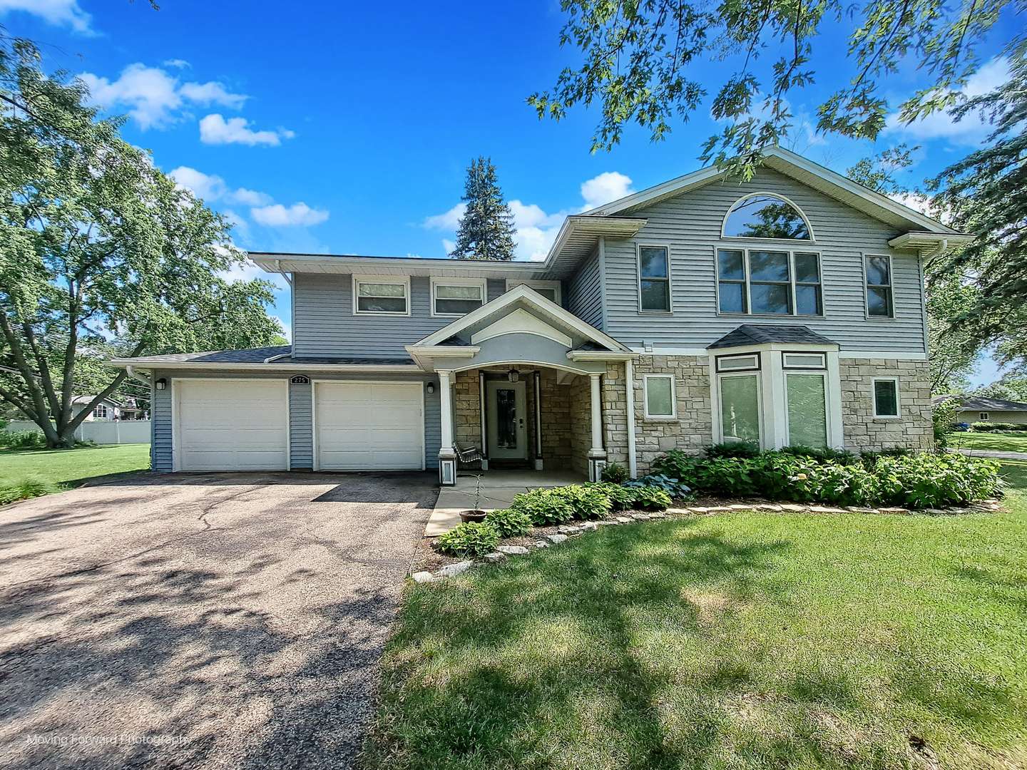 Glen Ellyn, IL 60137,275 Buena Vista DR