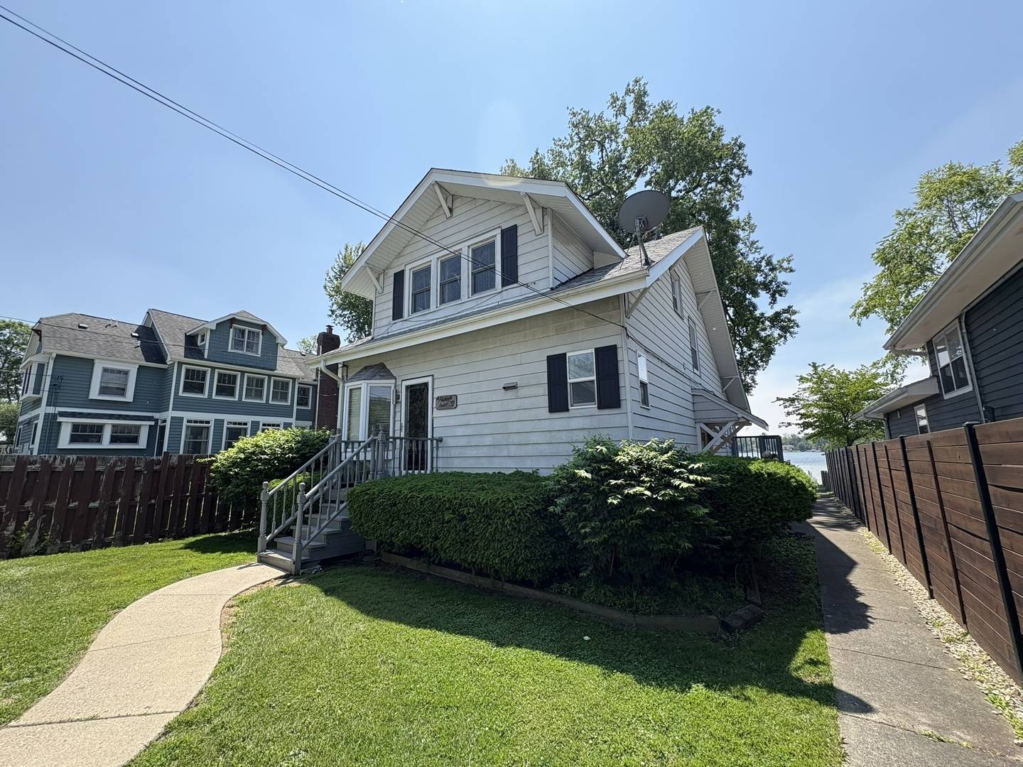 Crystal Lake, IL 60014,791 Oak CT