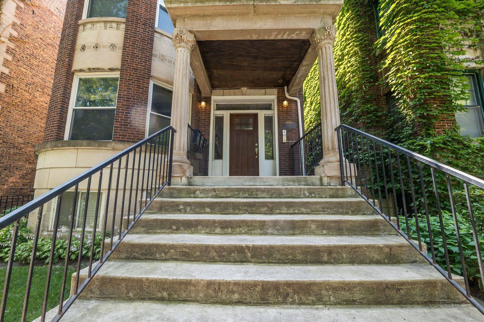 Chicago, IL 60615,5312 S Woodlawn AVE #1