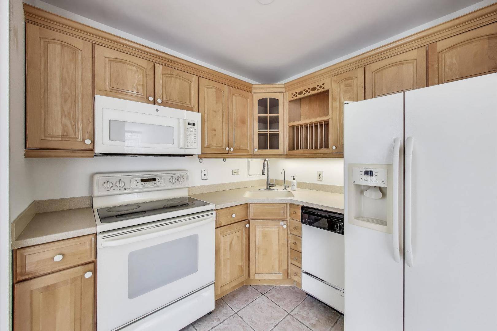 Chicago, IL 60611,260 E Chestnut ST #1904