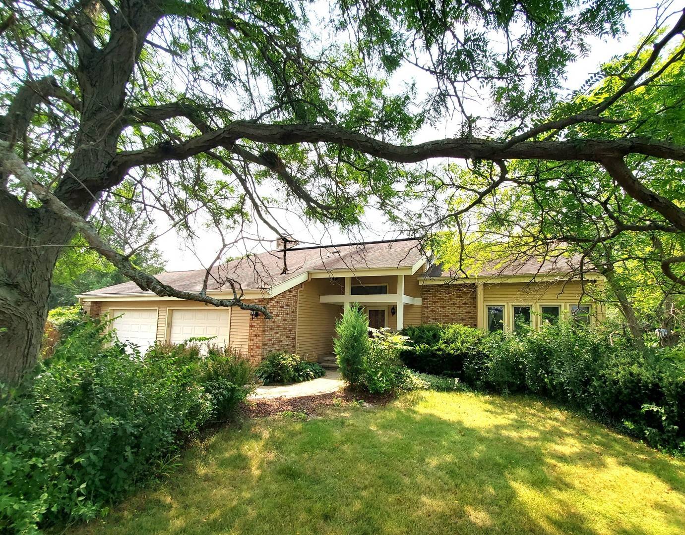 Huntley, IL 60142,6320 Rowland RD