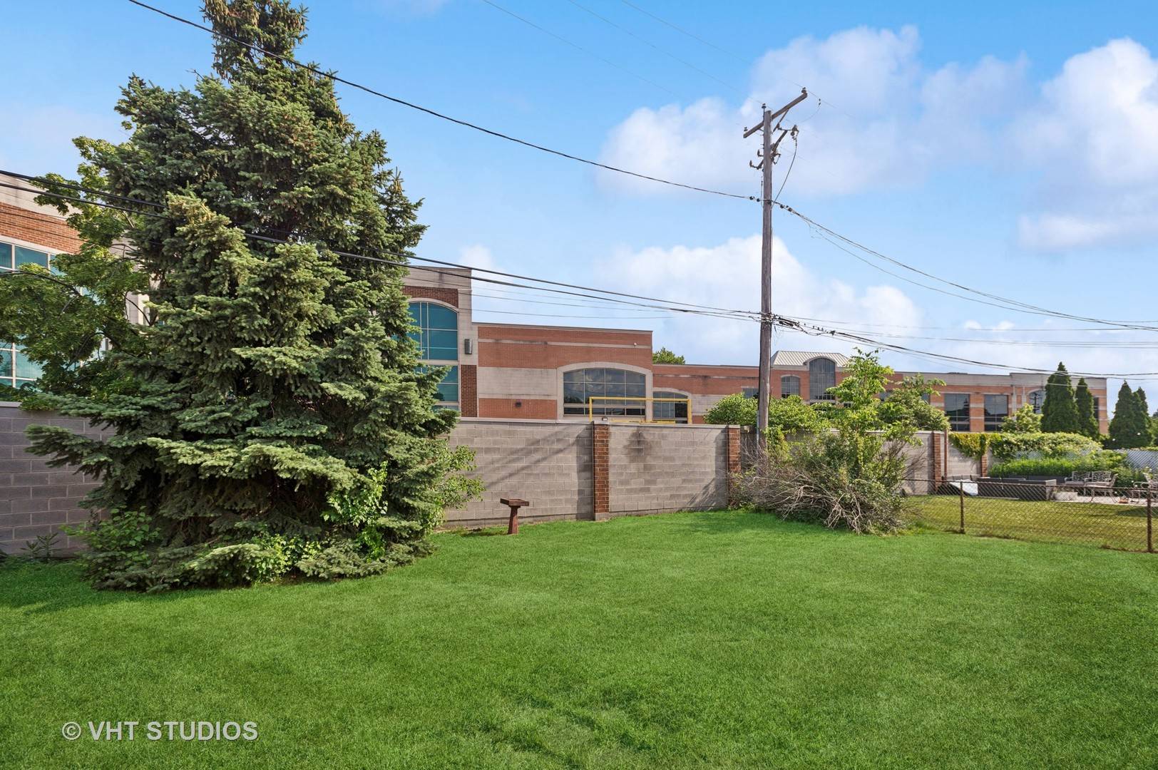 Chicago, IL 60646,7241 N McVicker AVE