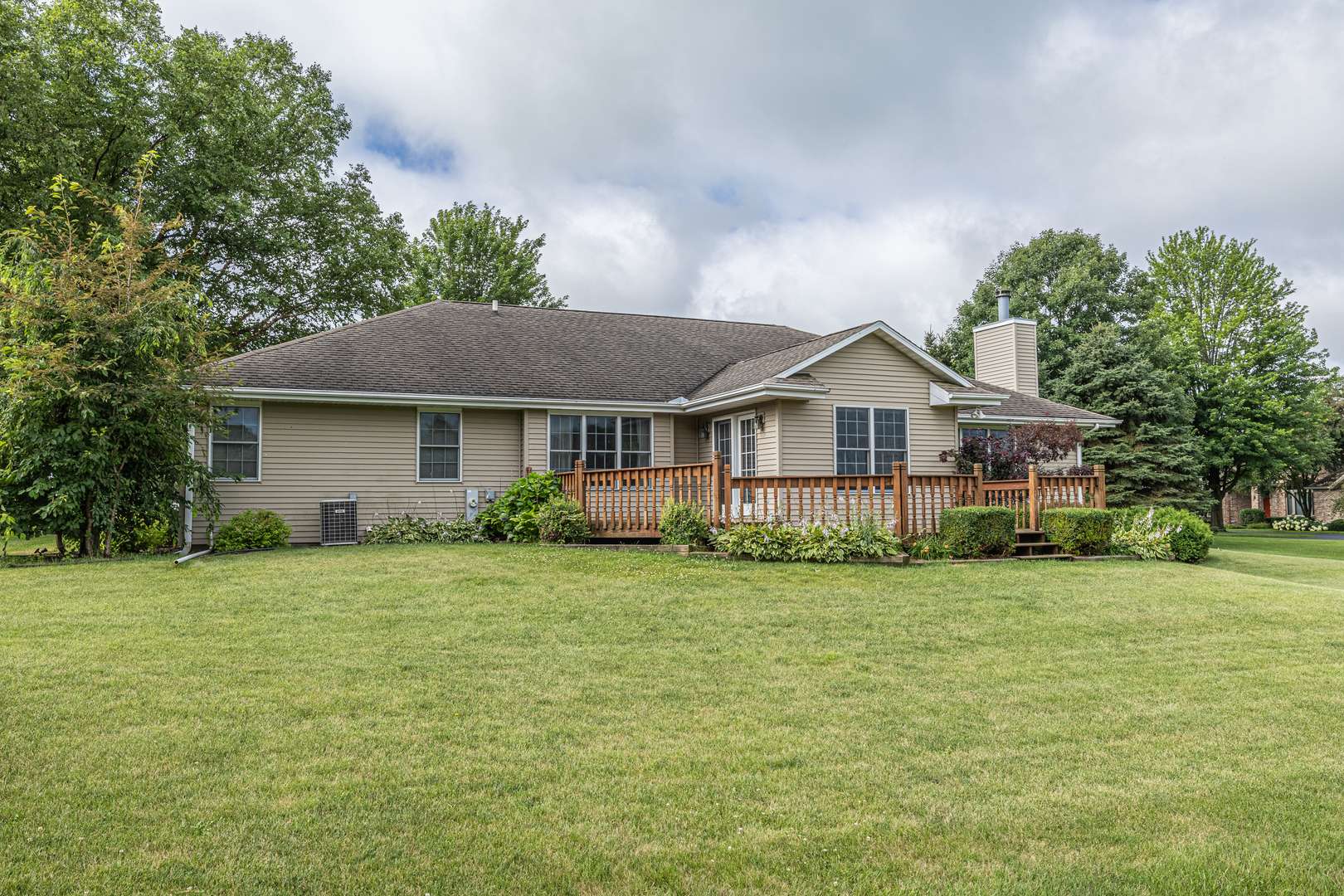 Forreston, IL 61030,118 N Prairie DR