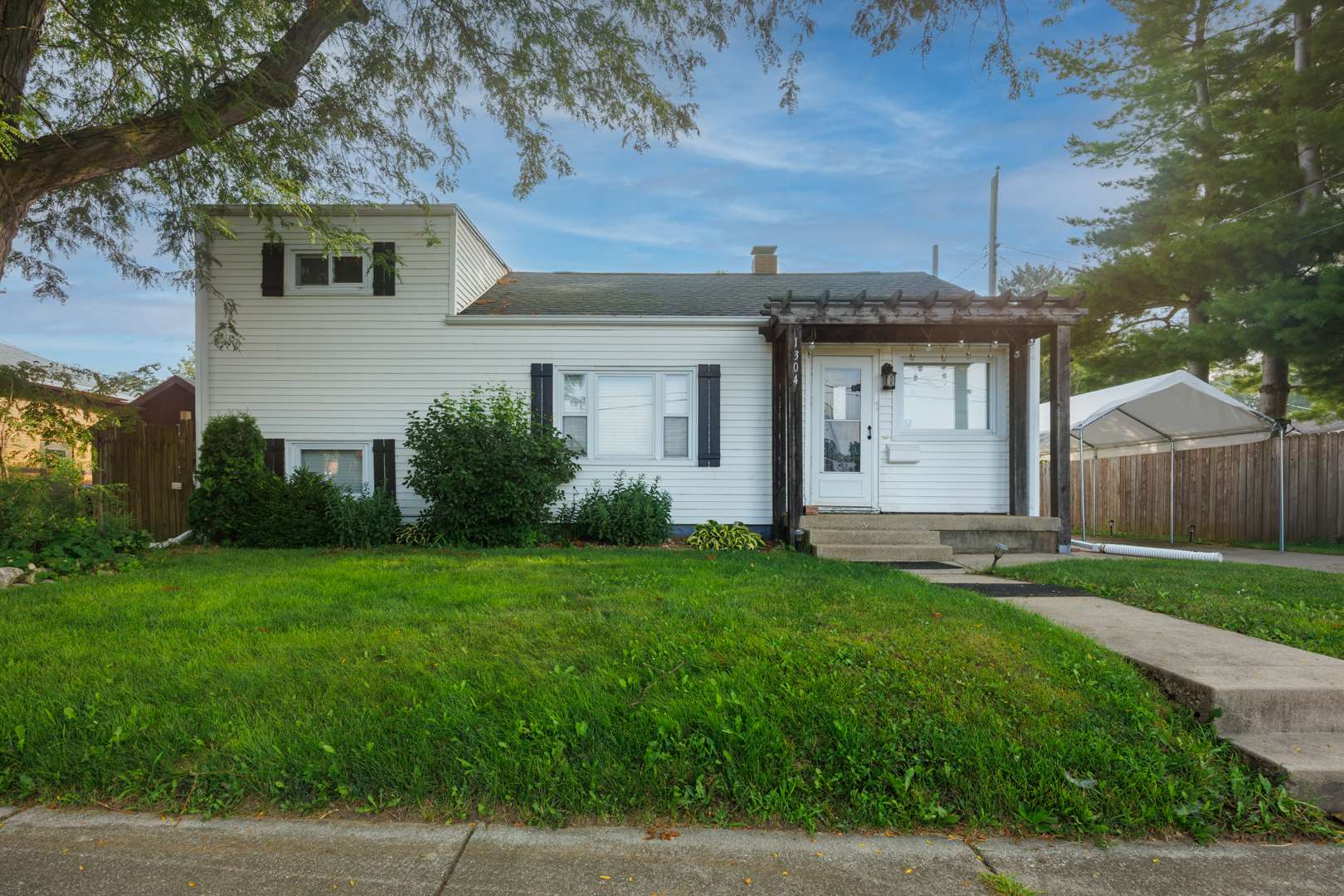 Bloomington, IL 61701,1304 Bell ST