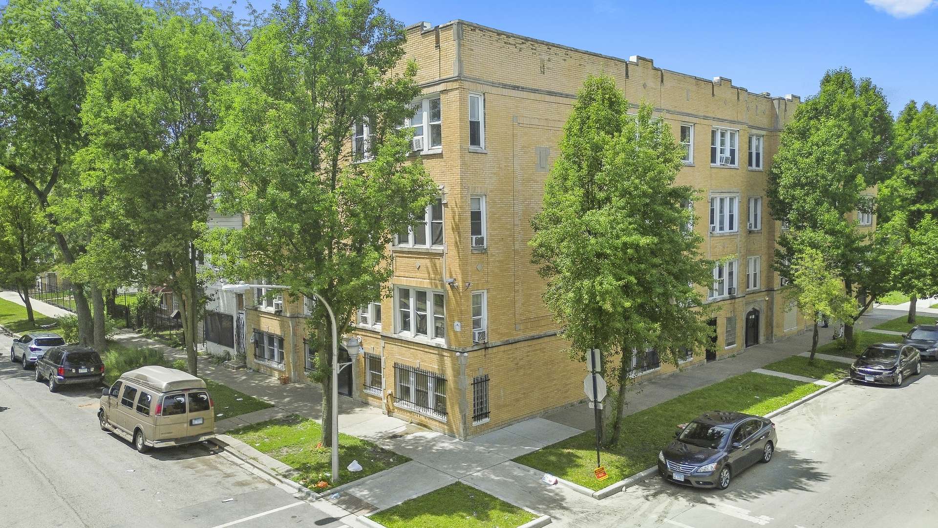 Chicago, IL 60623,1300 S KARLOV AVE