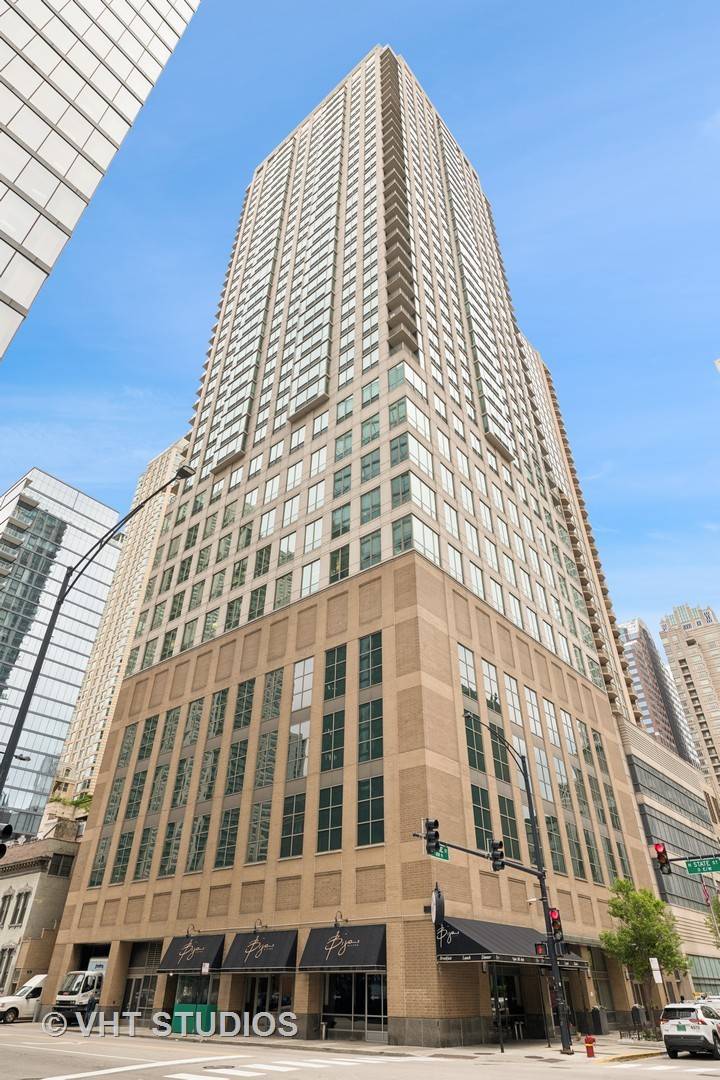 Chicago, IL 60611,2 E Erie ST #1608