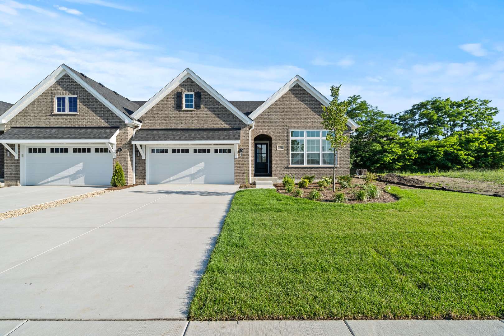 Lemont, IL 60439,16530 Kayla DR