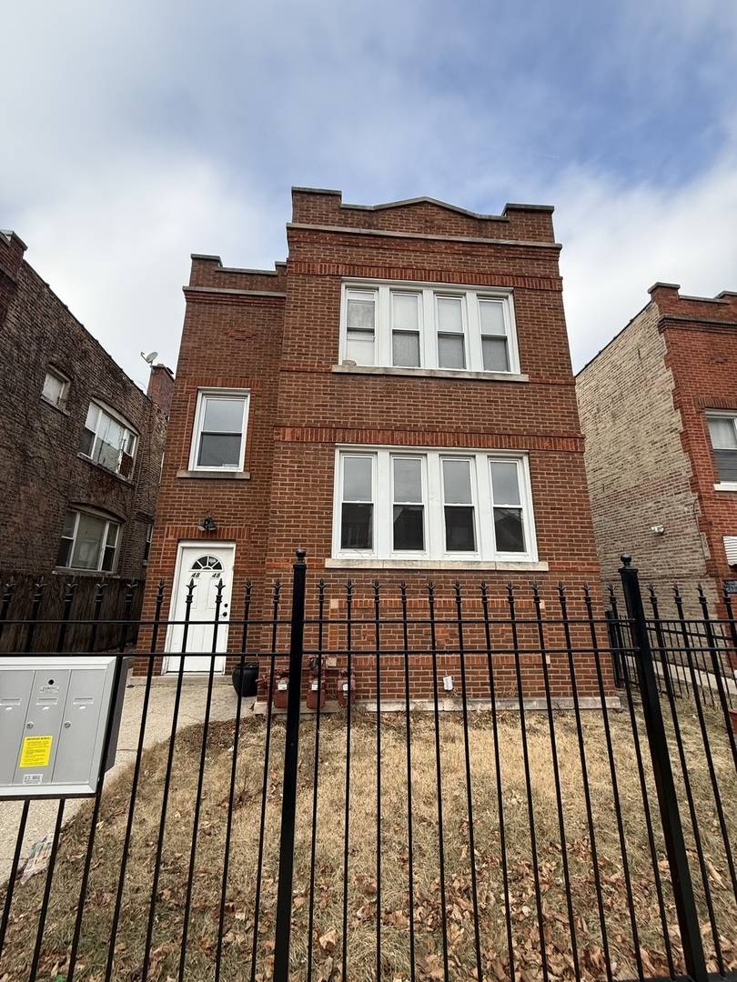 Chicago, IL 60639,4848 W Wabansia AVE #1